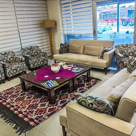 Bed & Breakfast Udi 3*